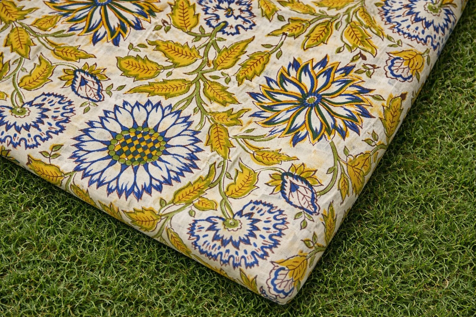 COTTON HAND BLOCK YELLOW FLOWER PRINTED FABRICS ,SOLD BY THE METER. - Image 6
